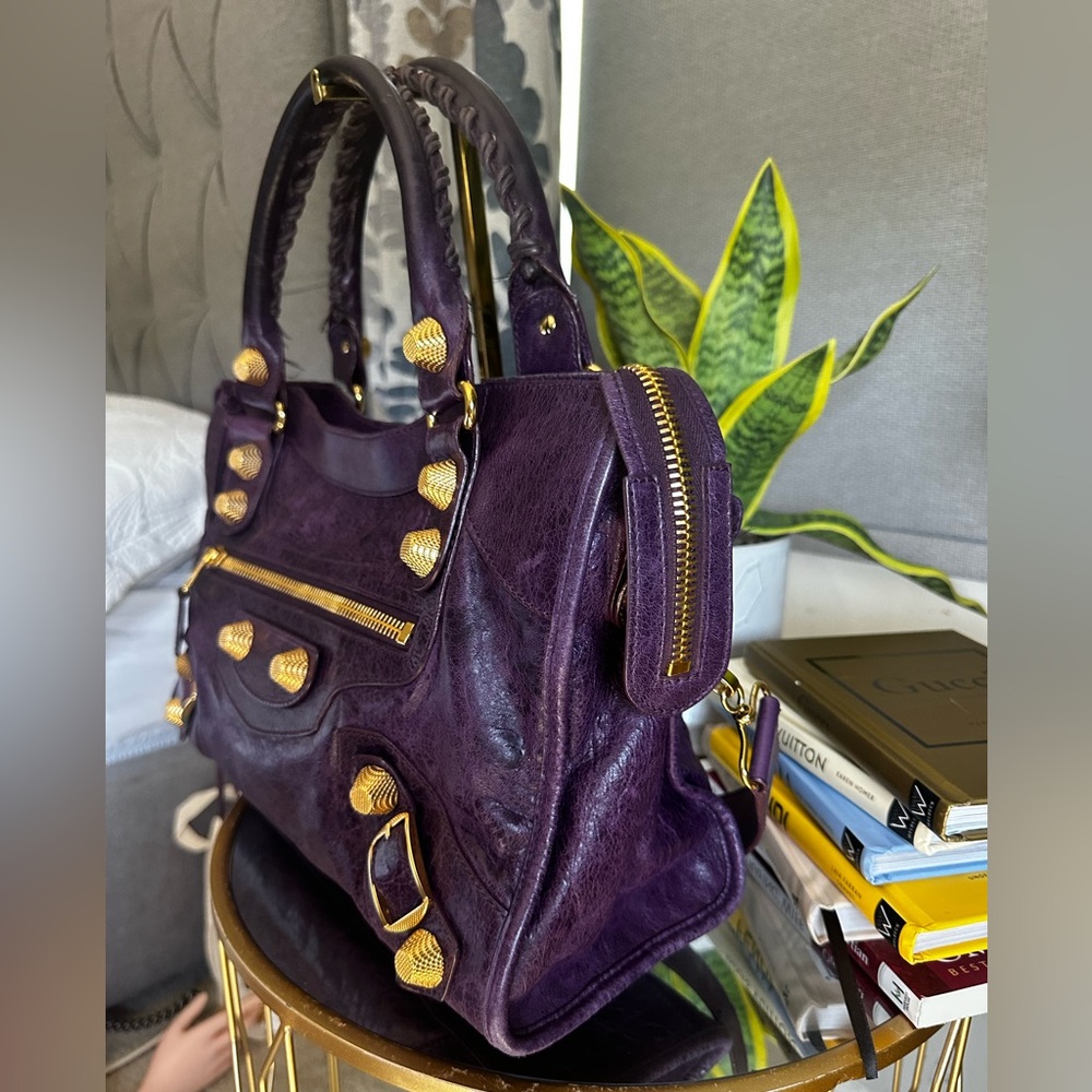 Balenciaga Lambskin The Giant Town Bag - Picture 5 of 11